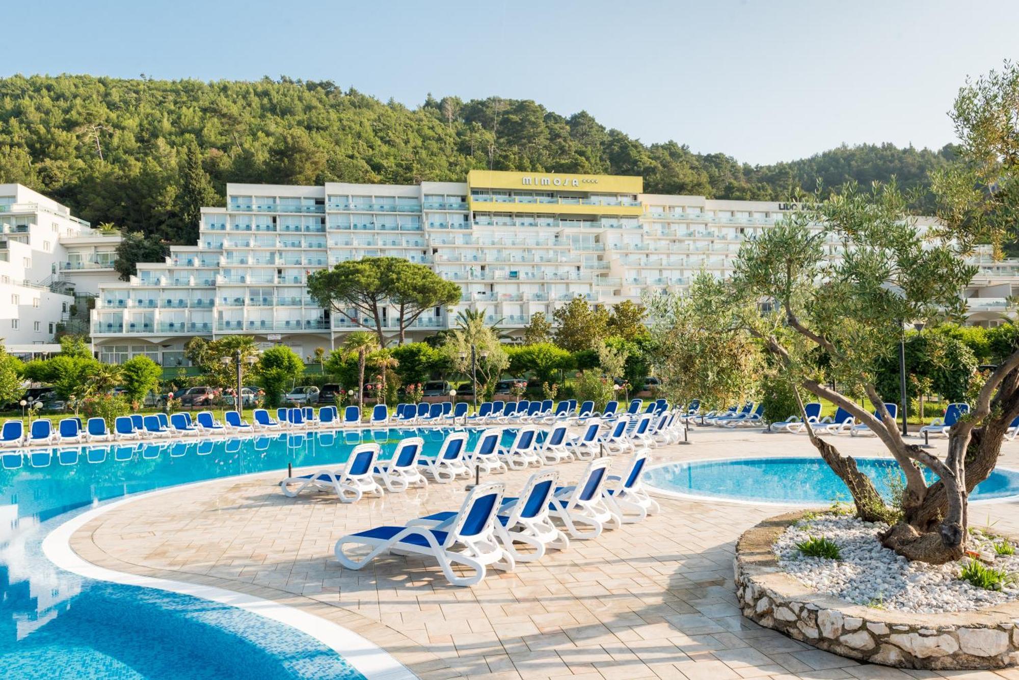 Hotel Mimosa Lido Palace - Maslinica Hotels & Resorts Rabac Eksteriør billede